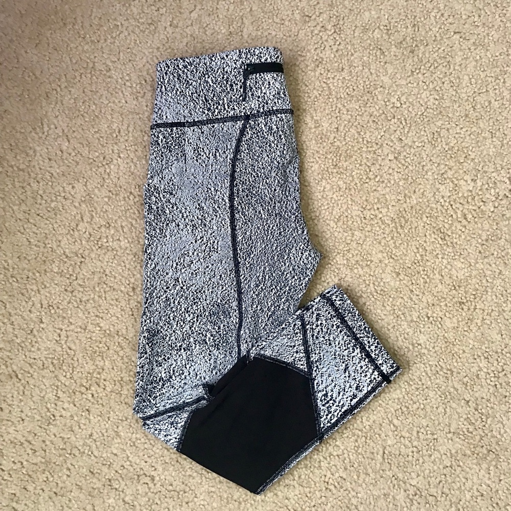 Lululemon Speed Up Crop